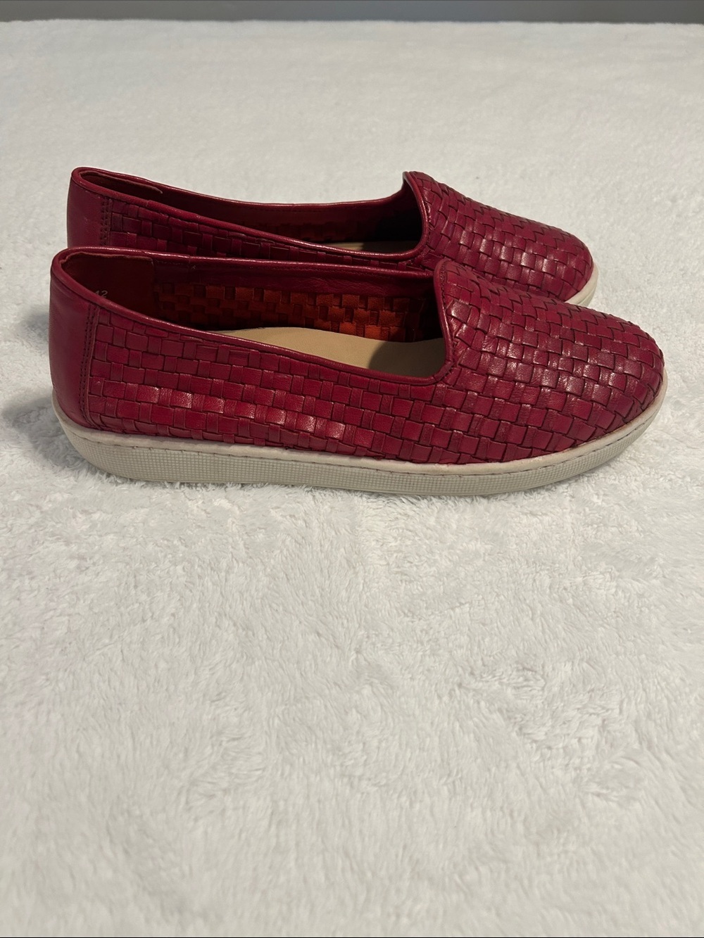 Trotters Adelina T2300-642 Womens Red Leather Slip On Loafer Flats Shoes. SZ 7WW - Picture 4 of 8